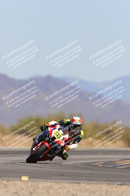media/Mar-21-2025-CVMA Friday Practice (Fri) [[30cd4fe323]]/3-Racer 2/Session 6 (Turn 15)/